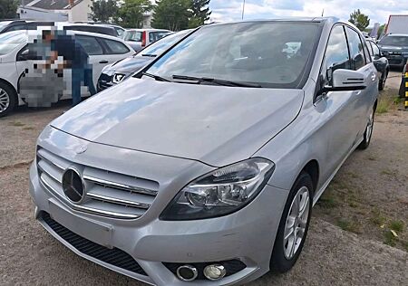 Mercedes-Benz B 200 Automatik 7G-DCT