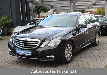 Mercedes-Benz E 300 CDI BE*KOMBI*LEDER*NAVI*PANORAMA*XENON!!