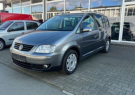 VW Touran Volkswagen Highline EcoFuel*Zahnriemen neu*AHK*Voll