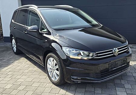 VW Touran Volkswagen 2.0 TDI DSG United 7Si Dynaudio NAV STDHZ