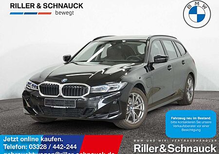 BMW 330 e Touring xDrive PANO+HUD+KAM+LEDER+SHZG