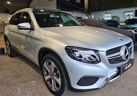 Mercedes-Benz GLC 220 d 9G 4M Off-Road*Pano*LED*AHK*Kamera*19"