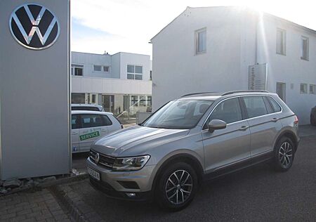 VW Tiguan Volkswagen Comfortline 2.0 TDI 6-Gang AHK NAVI ACC NEBEL SHZG