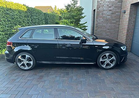 Audi A3 Sportback 1.2 TFSI, S Line, Attraction