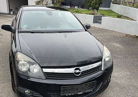 Opel Astra GTC 1.4 Edition
