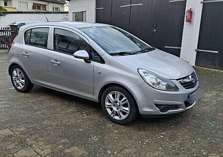 Opel Corsa 1.2 16V Innovation