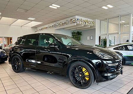 Porsche Cayenne Turbo S SportDesign/Panorama/APPROVED