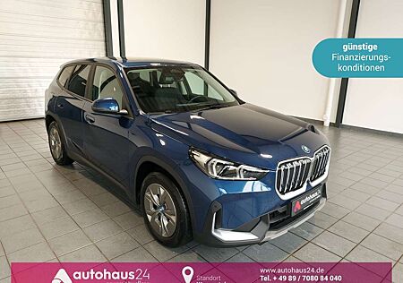 BMW iX1 xDrive30 HeadUp|LED|Pano|Kamera