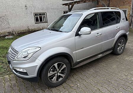SsangYong Rexton Rexton 2.2 e-XDi 220 2WD Aut. Sapphire
