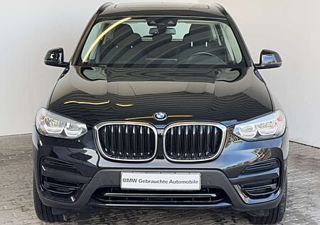 BMW X3 xDrive20dA Advantage Navi.LED.AHK.Pano.DAB