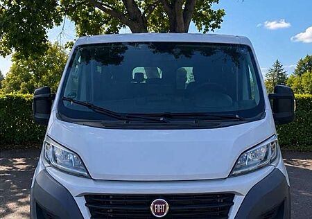 Fiat Ducato Halbautomatik 9 Sitze