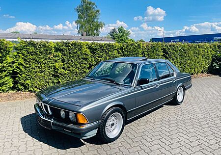 BMW 745 i A*Gepflegt*Oldtimer*Kein Rost!