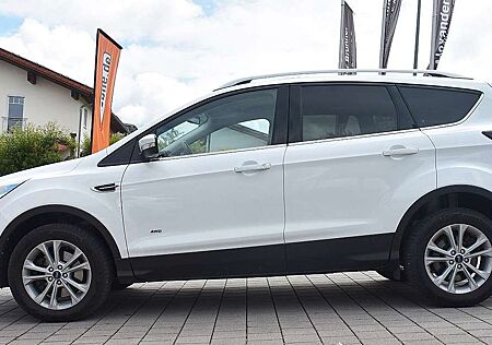 Ford Kuga Titanium 4x4 1.Hand !