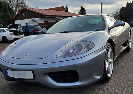 Ferrari 360 Modena F1, Tubi-Style Auspuff mit F1-Kult-Sound