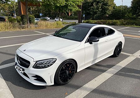 Mercedes-Benz C 180 Coupe 9G-TRONIC AMG Line / PANO / NIGHT