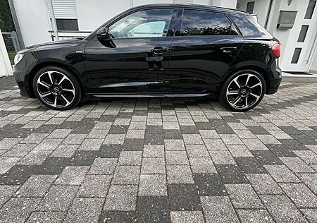 Audi A1 25 TFSI Sportback S tronic line