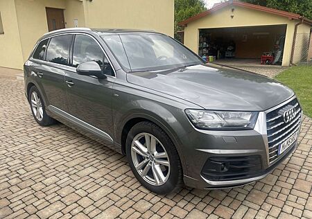 Audi Q7 3.0 TDI quattro tiptronic
