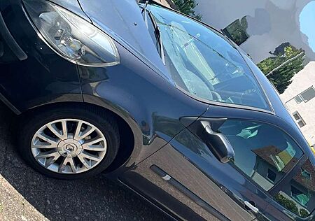 Renault Clio Exception