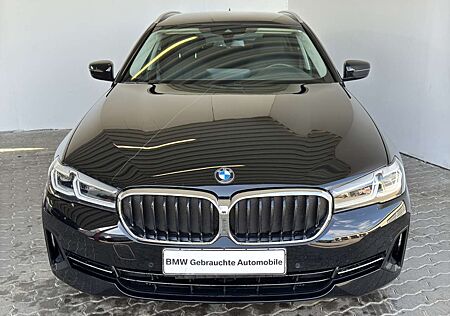 BMW 530 iA Tour. Navi.LED.DriveAs.WLAN.RüKam.Sport-LR