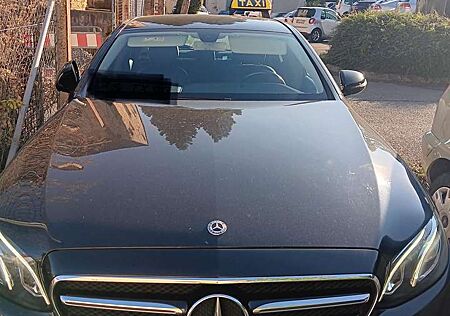 Mercedes-Benz E 220 d (213.004)