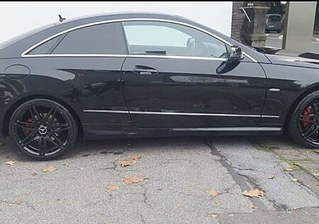 Mercedes-Benz E 350 CGI Coupe BlueEFFICIENCY 7G-TRONIC Avantgarde