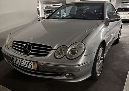 Mercedes-Benz CLK 320 (209.365)