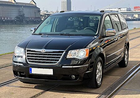 Chrysler Grand Voyager Limited 2.8 CRD Autom.