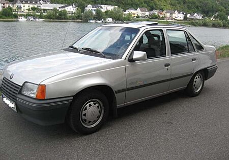 Opel Kadett Oldtimer Miami mit H-Kennzeichen