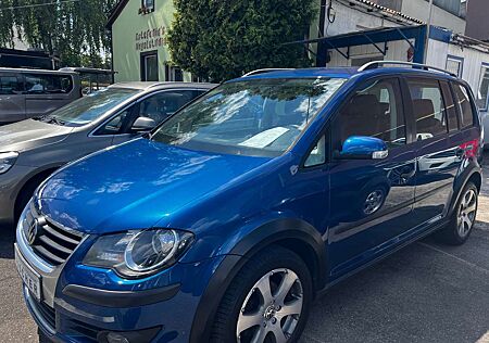 VW Cross Touran Volkswagen CrossTouran