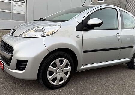 Peugeot 107 1.0 BENZINER TÜV NEU,KLIMA,80.000KM,5-TÜRIG