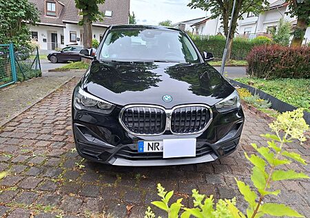 BMW X1 +xDrive25e+Advantage Hybrid