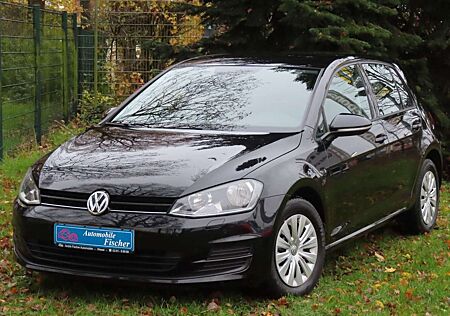 VW Golf Volkswagen VII Lim. Trendline BMT "Schwarz-1.Hand"