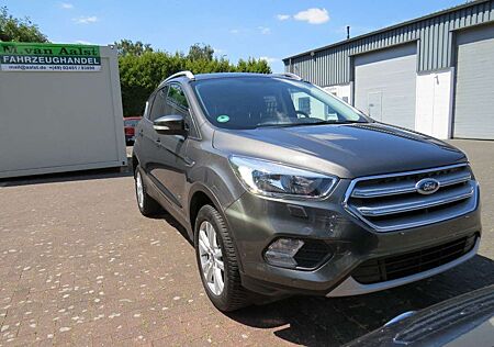 Ford Kuga 1.5 EcoBoost, Trend 4x4 Kilma Navi AHK
