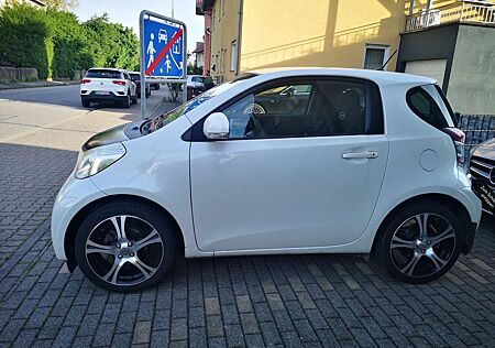 Toyota iQ 1.0