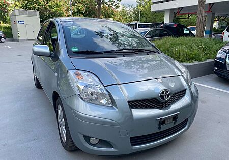 Toyota Yaris 1,33 Klimatr. 6 Gang Alufelgen 01708044052
