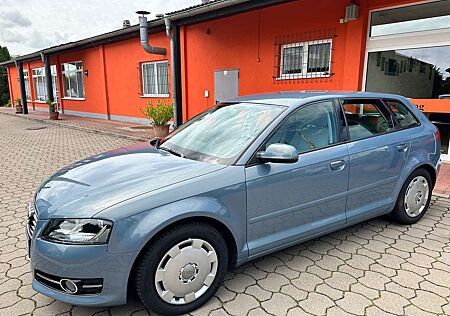 Audi A3 1.2 TFSI Attraction * Aus 1.Hand * Mit Garantie *