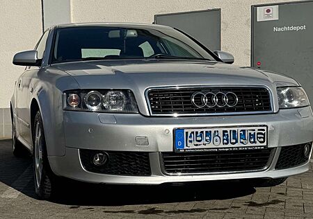 Audi A4 Diesel 2.5 TDI quattro