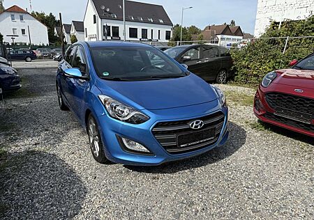 Hyundai i30 blue Passion