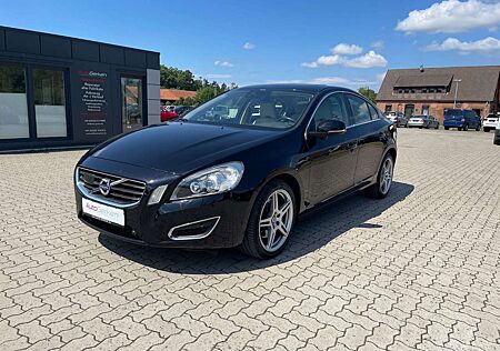 Volvo S60 2.4 D5 Lim. Summum 2HD Volvo-Scheckheft