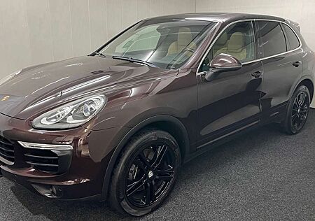 Porsche Cayenne 3.0 Diesel Aus 2.H XENON AHK NAVI SHZ LEDER KAMERA