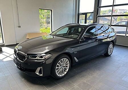 BMW 530 e Touring Luxury Line Komf. Sitze/Laser/Headup