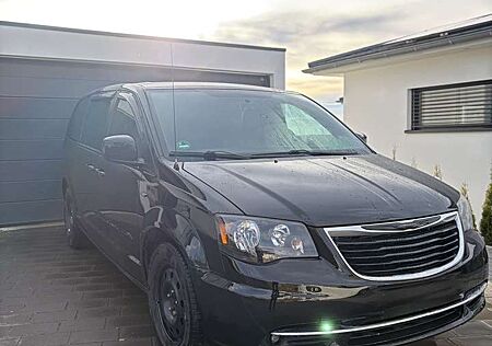 Chrysler Town & Country 3.6 V6/LEDER/KLIMAA/7-SITZ/DVD/AUT/BLACK EDITION