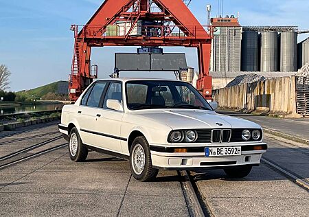 BMW 316i 316 E30