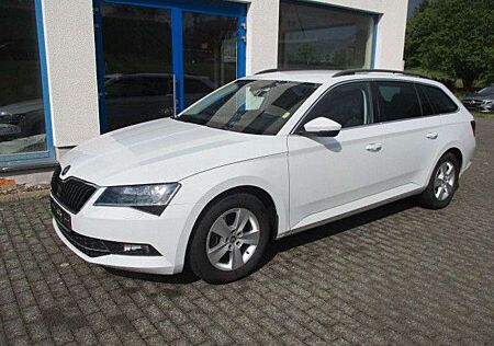 Skoda Superb Combi 2.0 TDI Ambition Navi Xenon