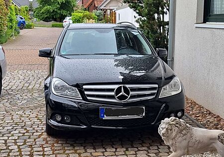 Mercedes-Benz C 300 C300 T (BlueEFFICIENCY) 7G-TRONIC