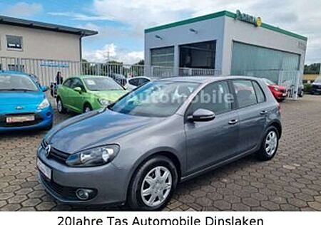 VW Golf Volkswagen 1.6 TDI DPF BMT "Seniorenfahrzeug" Scheckheft.....