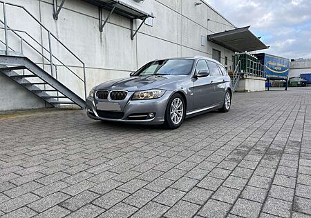 BMW 320 d Touring - TÜV Neu/Xenon/Navi/AHK/Leder
