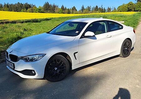 BMW 420i 420 Coupe xDrive Sport-Aut. Sport Line