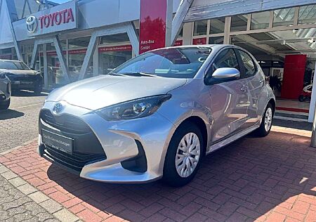 Toyota Yaris 1.0l Comfort + 2x Inspektion Gratis