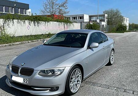 BMW 335i 335 Coupe Aut.